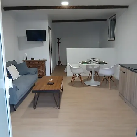 Loft Mamposo تاكورونتي
